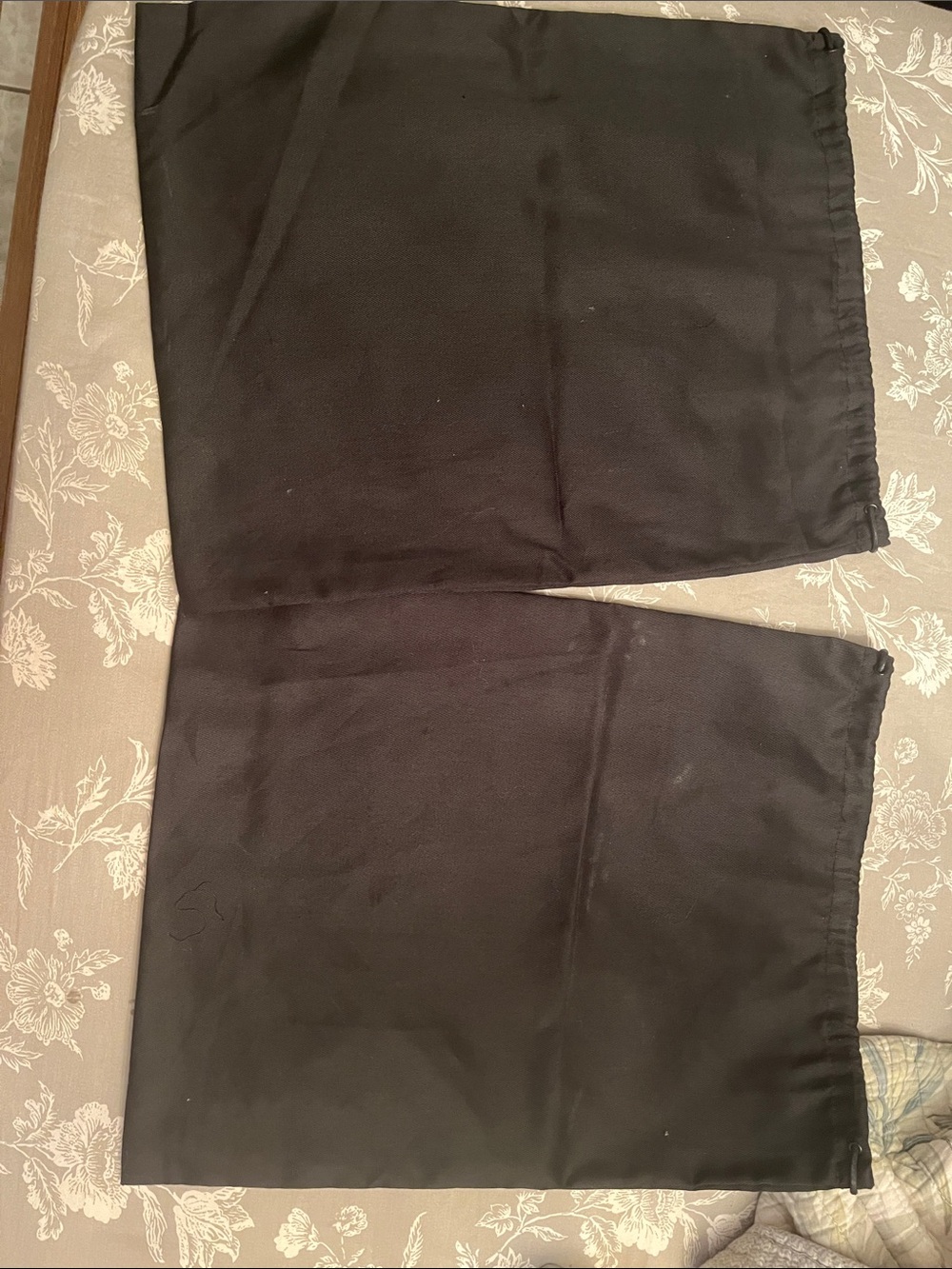 Givenchy Dust Bag set to 2 - Picture 3 of 4